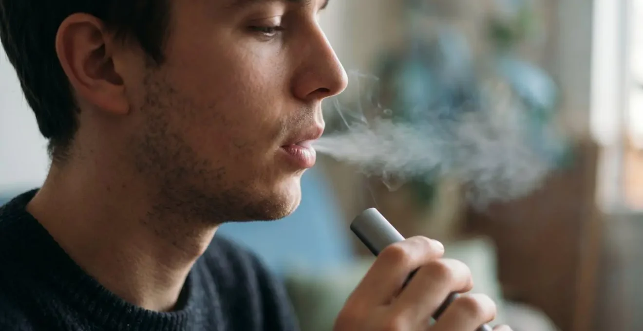 Demostración visual de la técnica correcta de inhalación MTL para evitar gorgoteos